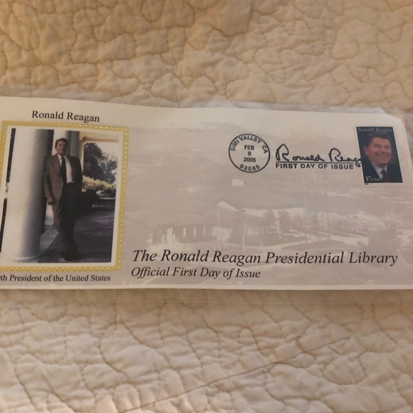 Ronald Reagan First Day of Issue Commemorative Envelope 37 cent Stamp 2/9/05. - Picture 2 of 5